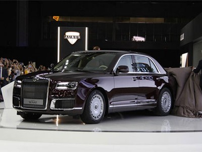 Aurus Senat sedan ra mắt tại triển lãm ôtô Moskva, sự kiện diễn ra từ 28/8 đến 8/9. Ảnh: Motor1.