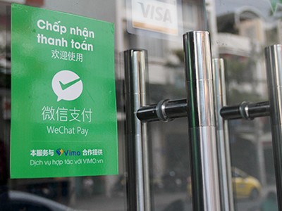 Một cửa hàng ở Nha Trang (Khánh Hoà) chấp nhận thanh toán qua Wechat Pay cho khách Trung Quốc. Ảnh: An Phước.