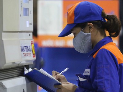 Giá xăng, dầu trên thị trường thế giới ngày càng tăng. Ảnh: Ngọc Thành.