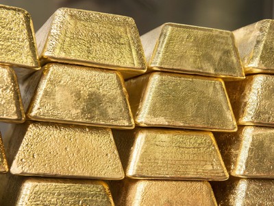 Giá vàng hôm nay ngày 30/10: Trong nước và thế giới dắt tay nhau đi xuống