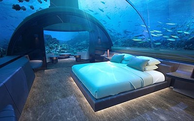 Tạp chí kiến trúc Architectural Digest cho biết đây là công trình đầu tiên thuộc loại hình nghỉ dưỡng này. Giá một đêm là 50.000 USD. Ảnh: Fox.