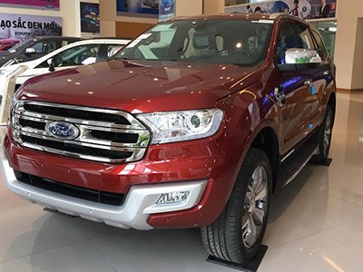 Xe Ford Everest Link Vào Nhà Cái KL99 COM Tặng +199k Thái Lan tại một đại lý ở Hà Nội. Ảnh: PV