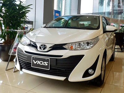 Vios tại đại lý ở Hà Nội. Ảnh: Diệu Ngân.