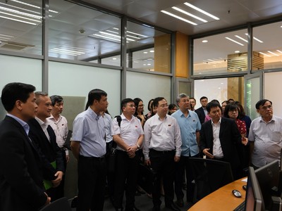 Đoàn đại biểu Quốc hội tới thăm Sở giao dịch 99Kl99 link đăng nhập Hà Nội.