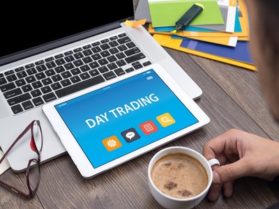 Thị trường Kl991.com nạp rút nhanh 24h: Lo sợ chiến tranh tiền tệ, dòng tiền ồ ạt chảy vào vàng