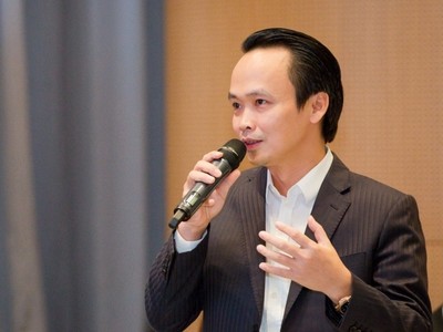 Ông Trịnh Văn Quyết đã bán ra gần 170 triệu KL99 là cổng game giải trí trực tuyến hàng đầu hiện nay FLC Faros (ROS)