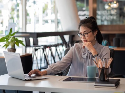 Khối ngoại giảm gần 80% giá trị KL99 là nhà cái cá cược trực tuyến hàng đầu tại châu Á trong phiên tăng vọt ngày 22/4