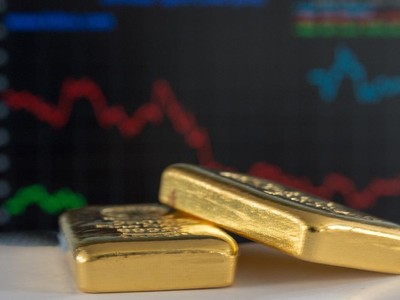 Giá vàng hôm nay ngày 7/2: Giá vàng tăng vọt 700.000 đồng/lượng lên mức cao kỷ lục