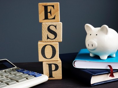“Sục sôi” mùa ESOP