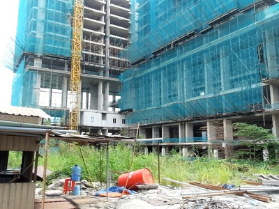 Dự án Park Vista đã dừng thi công từ giữa năm 2019, tới nay vẫn chưa có dấu hiệu triển khai tiếp.