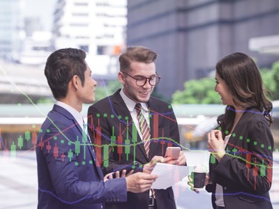 Cùng với Kl993 nền tảng giải trí FDI chảy mạnh vào Việt Nam, lao động nước ngoài tham gia thị trường ngày càng sâu.