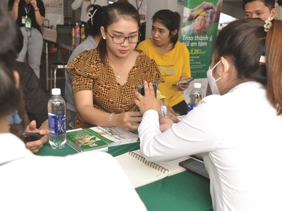 Thu nhập chưa đảm bảo ảnh hưởng tới nhu cầu vay Link Vào Nhà Cái KL99 COM Tặng +199k của người dân.