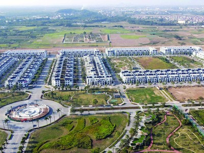 Một dự án nhà ở đang được triển khai tại huyện Mê Linh. Ảnh: Dũng Minh.