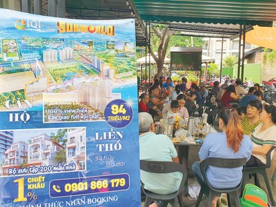 Dự án của Sun Group tại Bà Rịa - Vũng Tàu được tiếp thị tới từng khách hàng ở các quán cà phê. Ảnh: Lê Toàn.