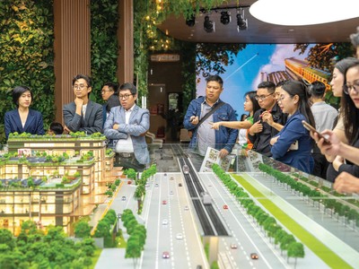 Tại TP.HCM, giá căn hộ tăng bình quân 3 lần trong khoảng 10 năm qua. Ảnh: Việt Dũng.