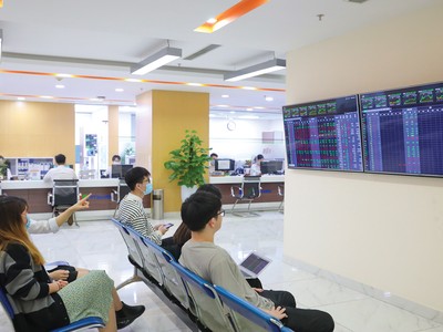 Nhà Kl99ok phiên bản mới dùng margin nhiều hơn, nhưng vẫn giữ lại lượng tiền mặt lớn. Đây là dấu hiệu của sự chủ động, chứ không phải liều lĩnh.