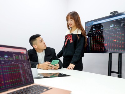 Gen Z là một trong những thế hệ nhà Kl99ok phiên bản mới có khả năng tự học rất tốt, tiếp cận kiến thức nhanh và chủ động tìm hiểu từ nhiều nguồn khác nhau.