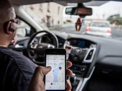 Uber lỗ ít nhất 1,2 tỷ USD nửa đầu năm 2016