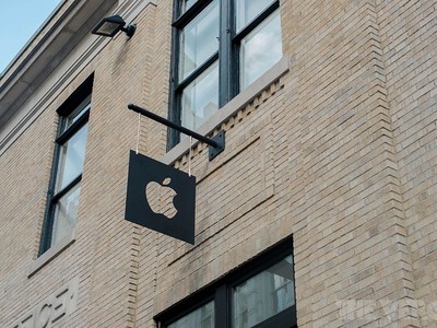 Apple bị yêu cầu hoàn trả 14,5 tỷ USD tiền thuế