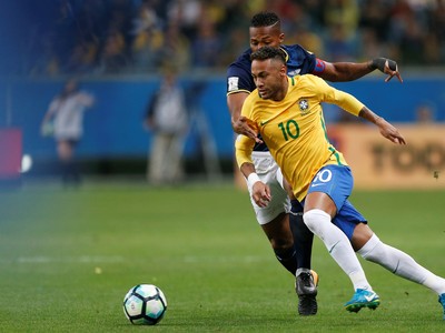 Fan Mỹ, Trung Quốc càn quét số lượng vé World Cup