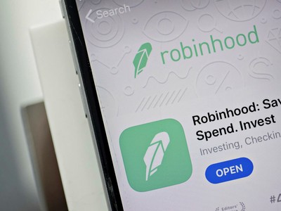 Thảm kịch với nhà Kl99ok phiên bản mới mới của Robinhood, 20 tuổi tự vẫn khi nợ đòn bẩy
