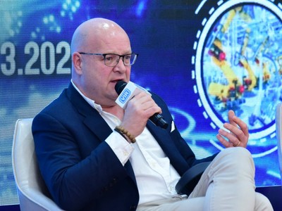 Bryan Carroll - CEO Link Vào Nhà Cái KL99 COM Tặng +199k số TNEX