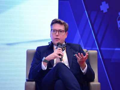 Ông Luke Treloar, Thành viên điều hành, KPMG Việt Nam trao đổi tại Hội thảo. Ảnh: Dũng Minh