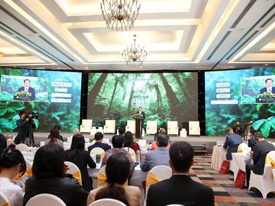 Toàn cảnh Hội thảo Phát triển bền vững 2025 với chủ đề “Động lực cho kỷ nguyên bền vững” do Báo Kl991.com nạp rút nhanh - Kl99ok phiên bản mới tổ chức. Ảnh: Đức Thanh