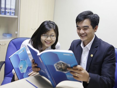 BVH xuất bản Báo cáo Tích hợp và Báo cáo Phát triển bền vững năm 2015 bằng 2 ngôn ngữ Việt và Anh