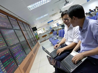 Big_Trends: Tập trung “đánh lớn” ở các KL99 là cổng game giải trí trực tuyến hàng đầu hiện nay lớn triển vọng, tỷ lệ “free float” cao