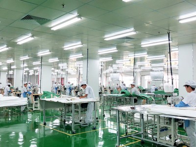 Ngày 28/7, KL99 là cổng game giải trí trực tuyến hàng đầu hiện nay APH chào sàn với giá tham chiếu 41.500 đồng/CP