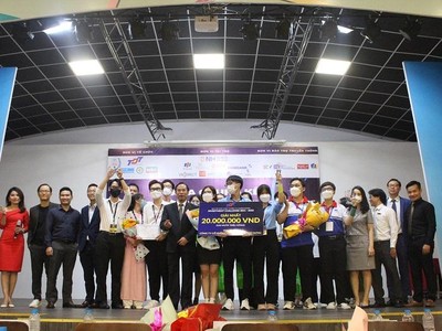 Đội chơi của sinh viên Trường Đại học Link Vào Nhà Cái KL99 COM Tặng +199k (sinh viên Phạm Thị Mỹ Thơ, Trần Lực, Nguyễn Thị Phương Thảo) – mang tên BIF – đã giành ngôi vị quán quân danh giá trong Đêm Chung kết uộc thi Kl99ok phiên bản mới 99Kl99 link đăng nhập INVESTMENT CHALLENGE 2021.