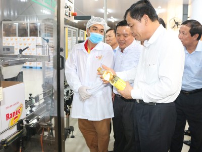 Bộ trưởng Bộ Nông nghiệp và Phát triển nông thôn Nguyễn Xuân Cường đánh giá cao năng lực Kl994 game bài casino hấp dẫn Sao Mai trong các lĩnh vực Kl992 VIP Trang Chủ 2026, đặc biệt là chuỗi giá trị con cá tra Việt Nam