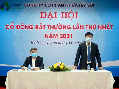 Ông Bùi Minh Hải – Chủ tịch HĐQT CTCP Nhựa Hà Nội phát biểu tại Đại hội.