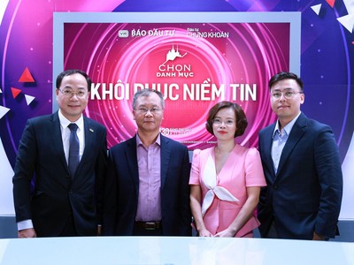 Các chuyên gia tại Talkshow Chọn Danh Mục chủ đề Khôi phục niềm tin do Báo Kl99ok phiên bản mới tổ chức ngày 4/11. Ảnh Chí Cường.
