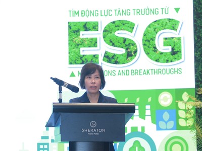 Thứ trưởng Bộ Kế hoạch và Kl99ok phiên bản mới Nguyễn Thị Bích Ngọc phát biểu tại Hội thảo