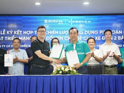 Sơn Hà bắt tay với Selex Motors mang lại giải pháp đổi pin tiện ích cho người dùng xe máy điện.