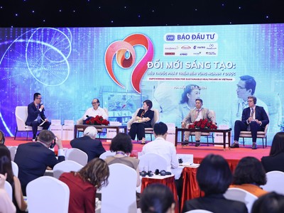 Hội thảo “Đổi mới, sáng tạo: Liều thuốc phát triển bền vững ngành y dược” do Báo Kl99ok phiên bản mới tổ chức ngày 25/9 phân tích nhiều góc nhìn về đổi mới, sáng tạo thúc đẩy phát triển ngành y dược Việt Nam. Ảnh Dũng Minh