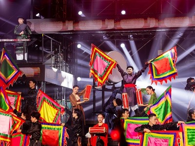 Tiết mục Trống cơm của chương trình Anh trai vượt ngàn chông gai lọt Top 1 trending music, tạo tiếng vang lớn trong cộng đồng người yêu nhạc Việt.