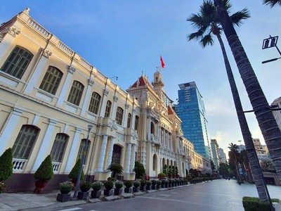 Đường phố TP.HCM thông thoáng trong ngày đầu thực hiện giãn cách Trang Chủ KL99Com Số 1 Link Đăng Ký KL999