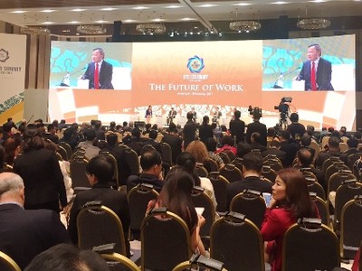 Chủ tịch HĐQT Kl994 game bài casino hấp dẫn TSB Nguyễn Đức Thuấn thảo luận tại APEC CEO Summit 2017