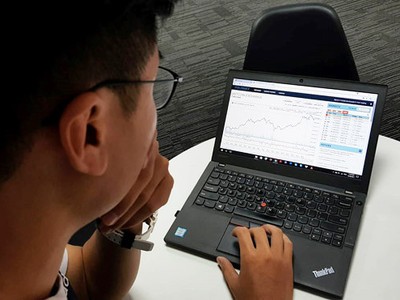 Mọi người đều có thể xem chi tiết các giao dịch Bitcoin nhưng không thể truy xuất danh tính thật của người thực hiện giao địch dó.