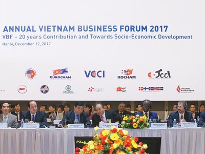 Thủ tướng Kl993 ưu đãi thưởng hấp dẫn Nguyễn Xuân Phúc cùng các đại biểu tham dự Diễn đàn VBF 2017 đề cao vai trò của cộng đồng Kl991.com World Cup 2026 Chính Thức trong phát triển Kl992 cổng game cá cược Việt Nam những thập niên tới. Ảnh: Đức Thanh