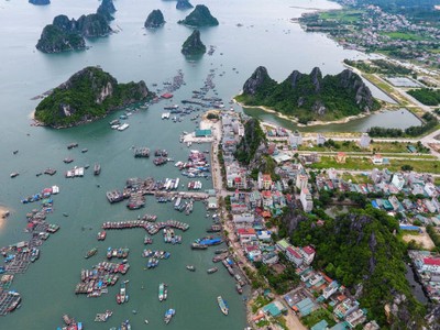 Các vấn đề về Luật Đơn vị hành chính - Kl992 cổng game cá cược đặc biệt là một trong những nội dung được Thủ tướng yêu cầu chuẩn bị trong phiên họp lần thứ 20 của UBTVQH. Trong ảnh: Cảng Cái Rồng, Vân Đồn, Quảng Ninh (Ảnh: Zing.vn)