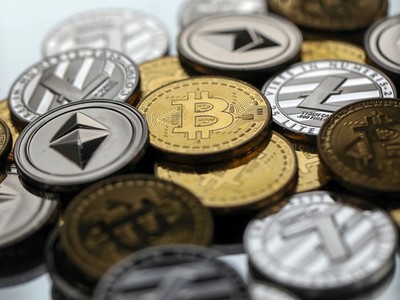 Indonesia là quốc gia tiếp theo mạnh tay với giao dịch tiền ảo. Ảnh: Bloomberg.