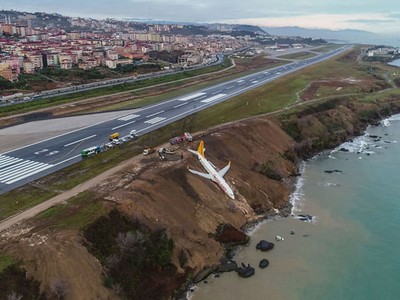 Máy bay chở hơn 160 khách vào thời điểm gặp sự cố. Ảnh: AFP.