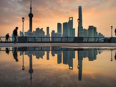 Các tòa nhà chọc trời ở Bến Thượng Hải. (Nguồn: Xinhua)