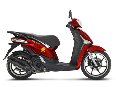 Liberty U23 với họa tiết cờ sao vàng 5 cánh