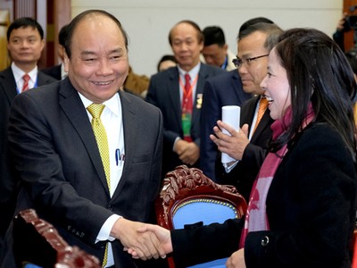 Trong cuộc gặp kiều bào, Thủ tướng nói "Tổ quốc luôn lắng nghe hơi thở của bà con". Ảnh: Quang Hiếu/VGP