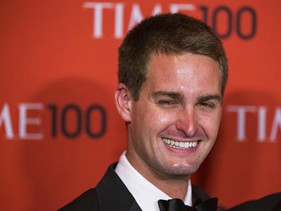 Ông chủ Snap - Evan Spiegel có thêm hơn 50 triệu USD nhờ bán trên 2,67 triệu KL99 là cổng game giải trí trực tuyến hàng đầu hiện nay Snap. Ảnh: Business Times